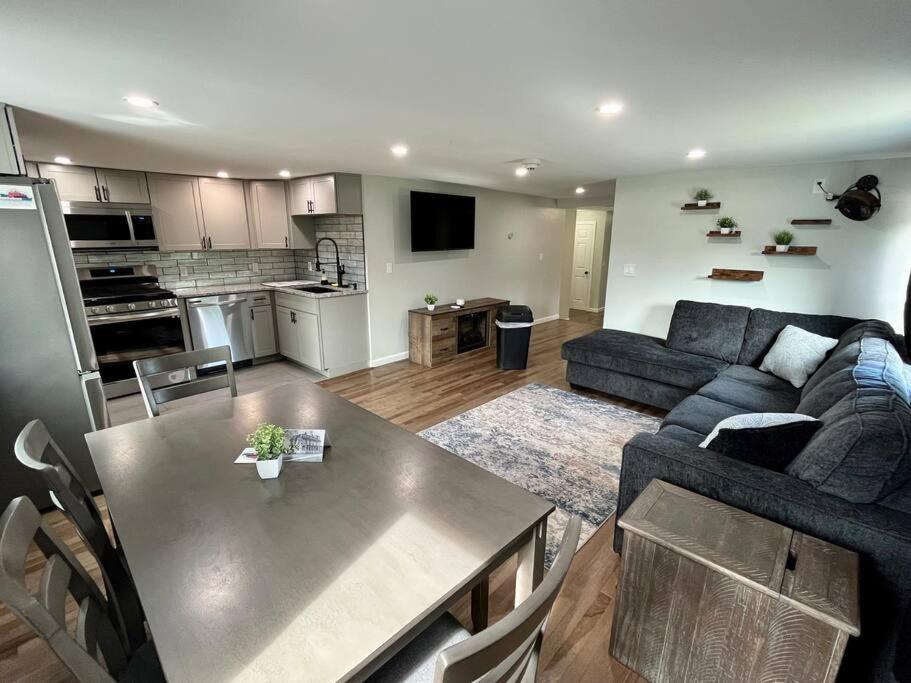 2 Bed Berkshire Getaway @ Stephentown Hotel Buitenkant foto